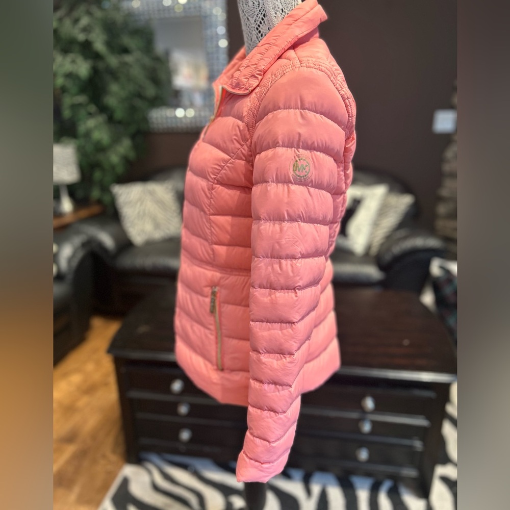 Michael Kors Packable Downfill Puffer Jacket - Picture 6 of 10